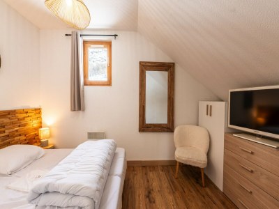 Apartment Apartment in Saint-Sorlin with Mountain Views - Features photo 8