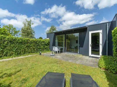 Holiday house Beachside suite with garden in Sint Maartenszee - Holiday house