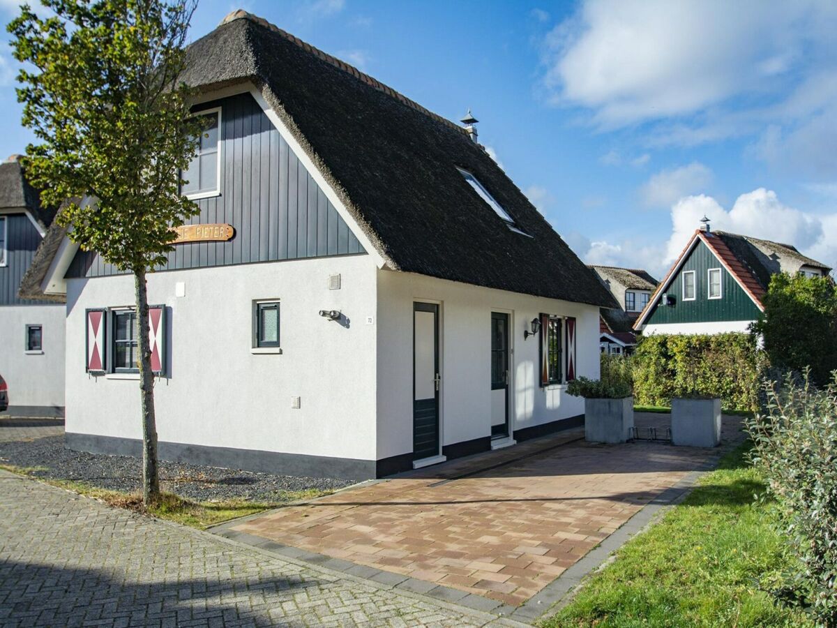 Villa Amicable villa with whirlpool