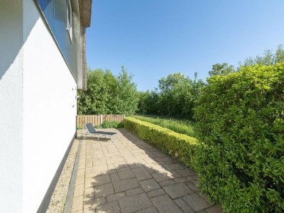 Villa Gracious holiday villa with terrace - Outdoor photo 8