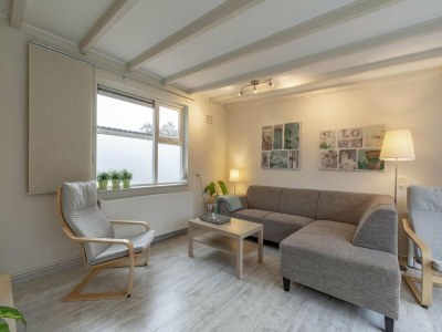 Bungalow Cozy bunglow with patio in Sint Maartenszee - Bungalow