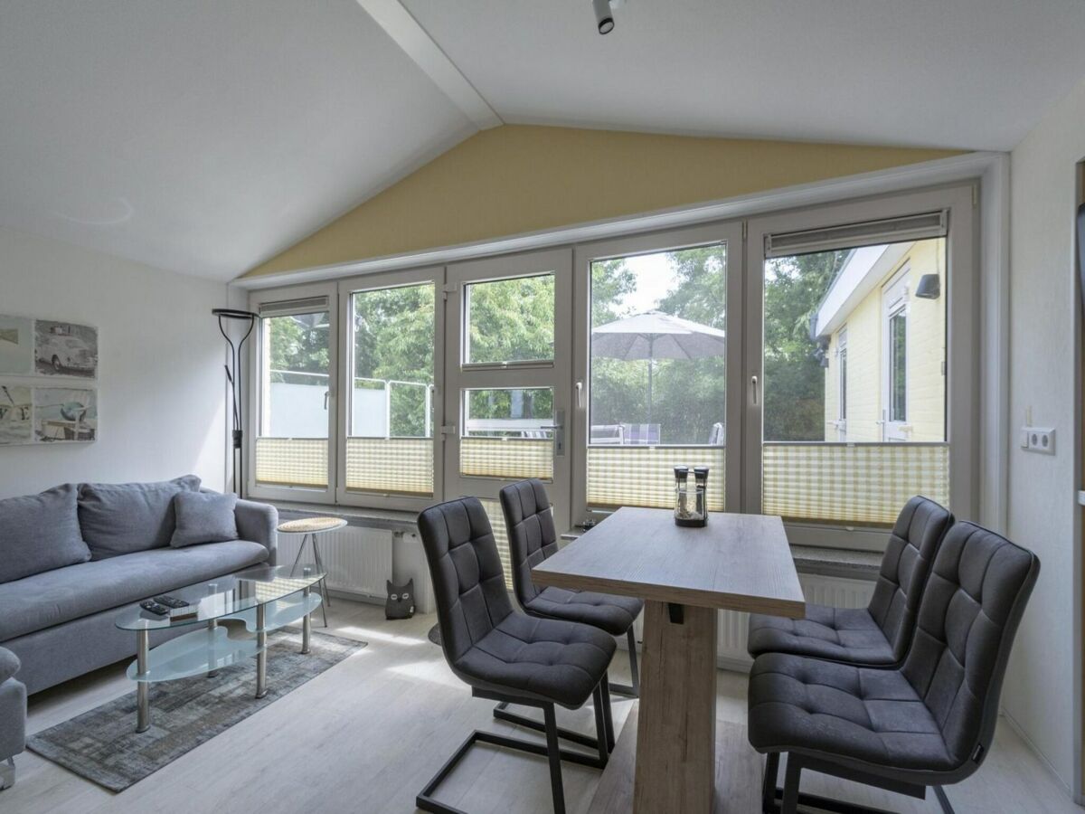 Bungalow Holiday home in Callantsoog with patio - Outdoor photo 2
