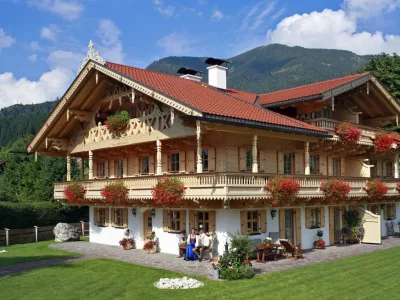 Holiday apartment Zugspitz im Ferienhaus Grasegger in Garmisch-Partenkirchen - Holiday apartment