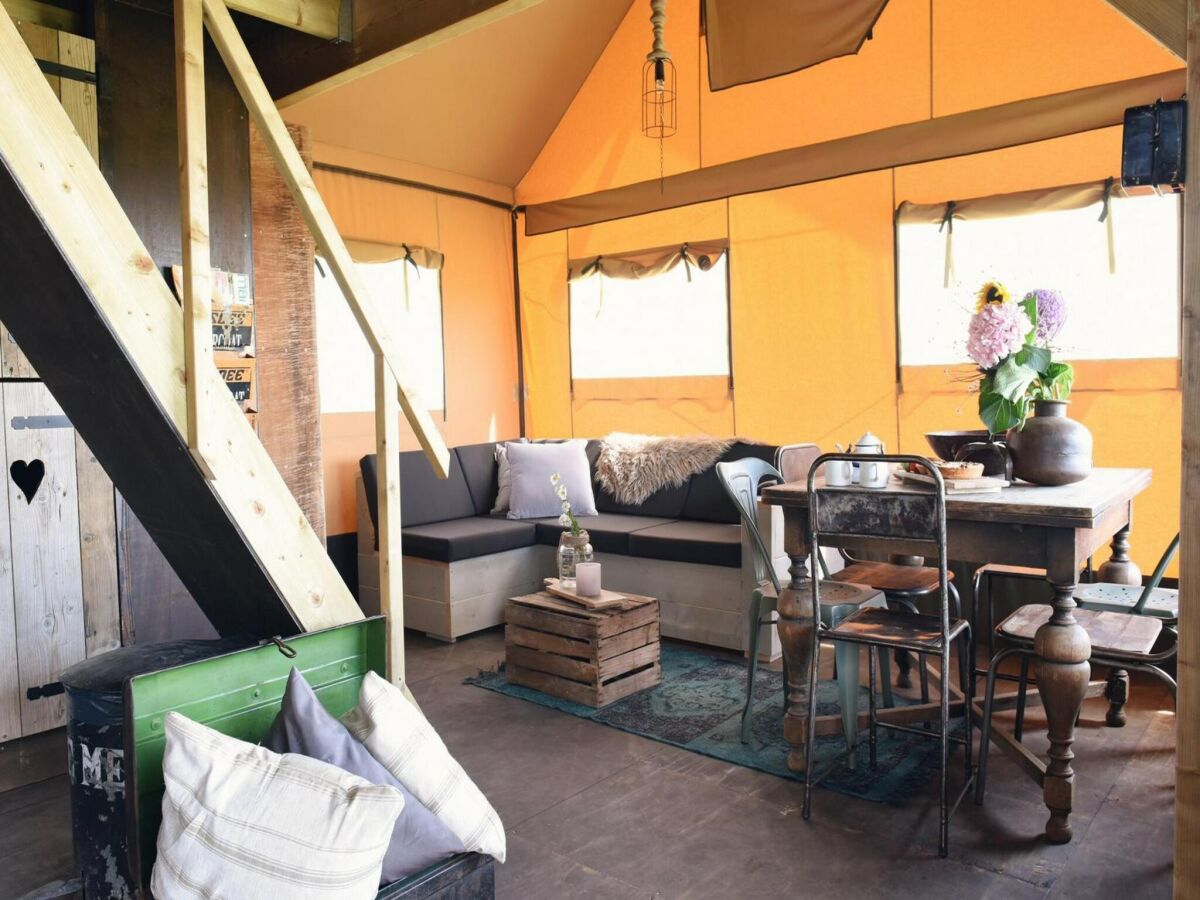 Holiday house Cozy tent lodge with kitchen