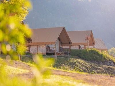 Holiday park Nice safari tent with airco in Koetschach-Mauthen - Holiday park