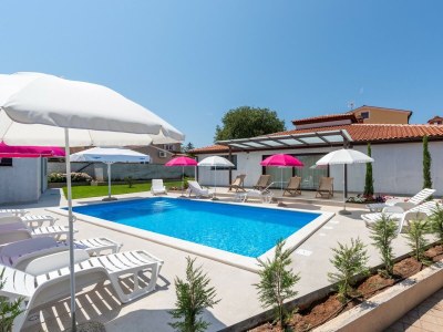 Apartment Nino with Shared Pool - One-Bedroom A1 with Balcony - Outdoor photo 10