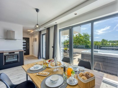Apartment - App Ana with Shared Pool and Jacuzzi - Features photo 15