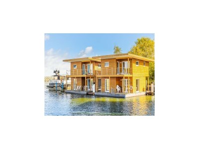 House boat Hausboot in Barth am Barther Bodden in Fischland-Darss-Zingst - House boat