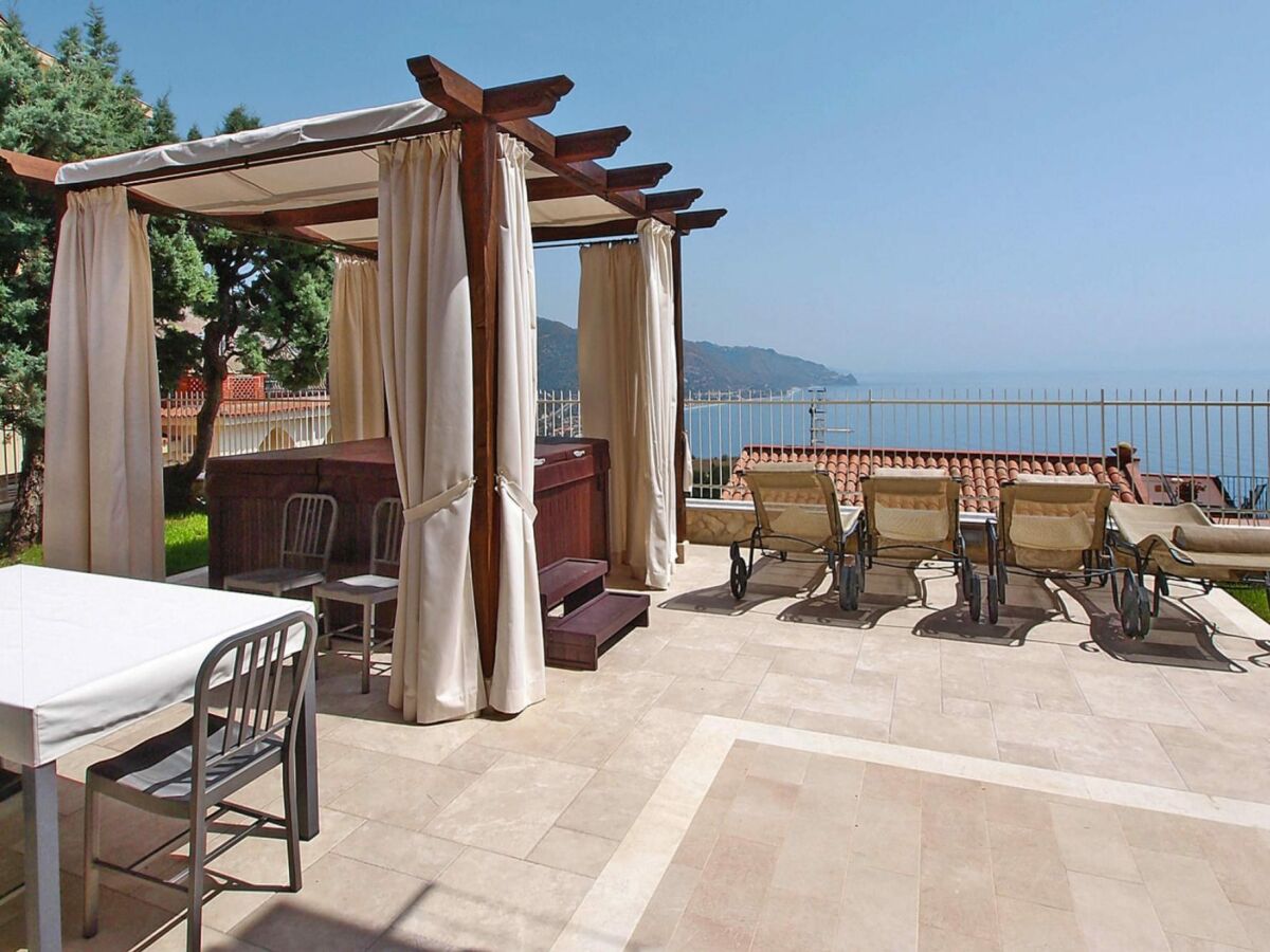 Apartment Ferienwohnung in Taormina mit Whirlpool