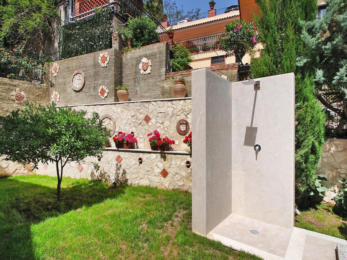 Holiday park Ferienwohnung in Taormina mit Whirlpool - Outdoor photo 5