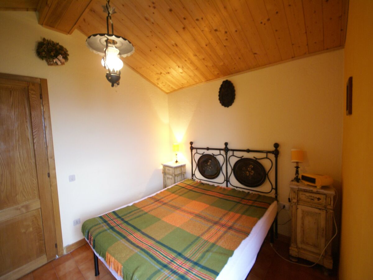 Apartment Holiday Home in Umbria with Panoramic Views - Outdoor photo 4