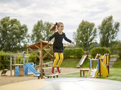 Holiday park Ferienhaus in Zeeland mit großem Garten - Outdoor photo 25