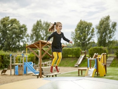 Holiday park Holiday Home with Garden in Zeeland - Outdoor photo 31