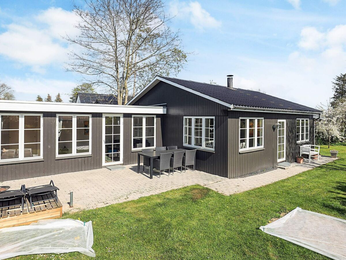 Holiday house Gemütliches Sommerhaus in der Nähe von Ore Strand - Outdoor photo 3