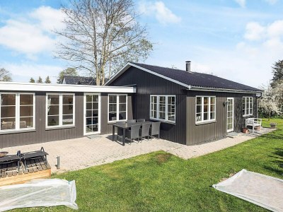 Holiday house Gemütliches Sommerhaus in der Nähe von Ore Strand - Outdoor photo 3