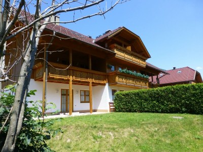 Apartment Apartment with Mountain Views & Ski Access in Bad Kleinkirchheim - Apartment