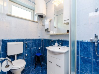 Apartment Apartments Nicol - Two-Bedroom Apartment with Balcony and Sea View - Features photo 8