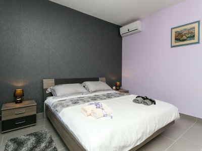 Apartment Apartment Lapad Bay- Luxury Two-Bedroom Apartment with Balcony(Black-Ivanišević) - Features photo 12