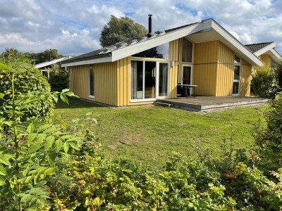 Holiday house Ferienhaus im Ferienpark Mueritz - Outdoor photo 2