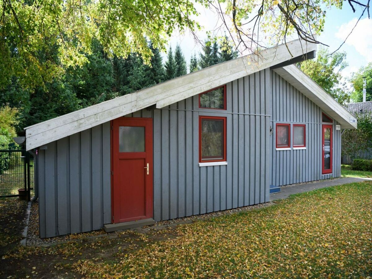 Holiday house Ferienhaus mit Sauna im Ferienpark Mirow - Outdoor photo 2