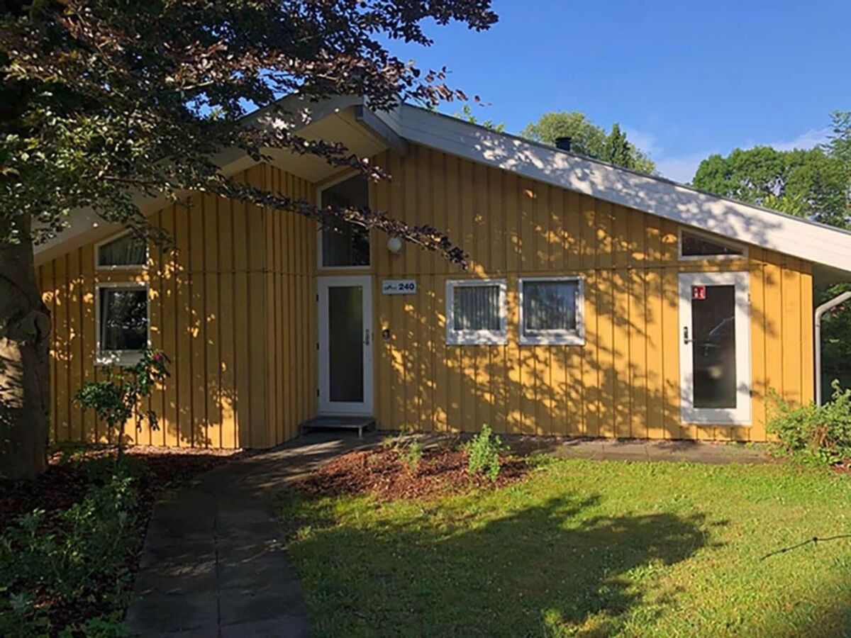 Holiday house Ferienhaus mit Sauna im Ferienpark Mirow - Outdoor photo 3