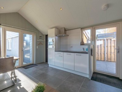 Holiday house Beach house 't Koepeltje near dunes - Features photo 5