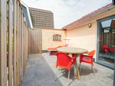 Holiday house Beach house 't Koepeltje near dunes - Outdoor photo 8