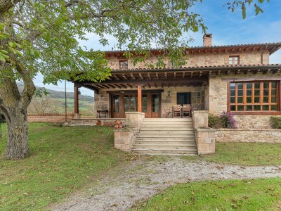 Villa The Stone House by Fidalsa in Bárcena de Pie de Concha - Villa