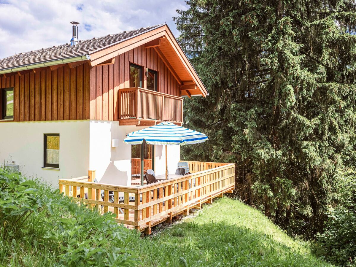 Holiday park Chalet in Annaberg-Lungotz with a community pool