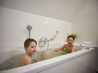 Holiday park Farmhouse in Limburg with Sauna & Hot Tub - Features photo 14
