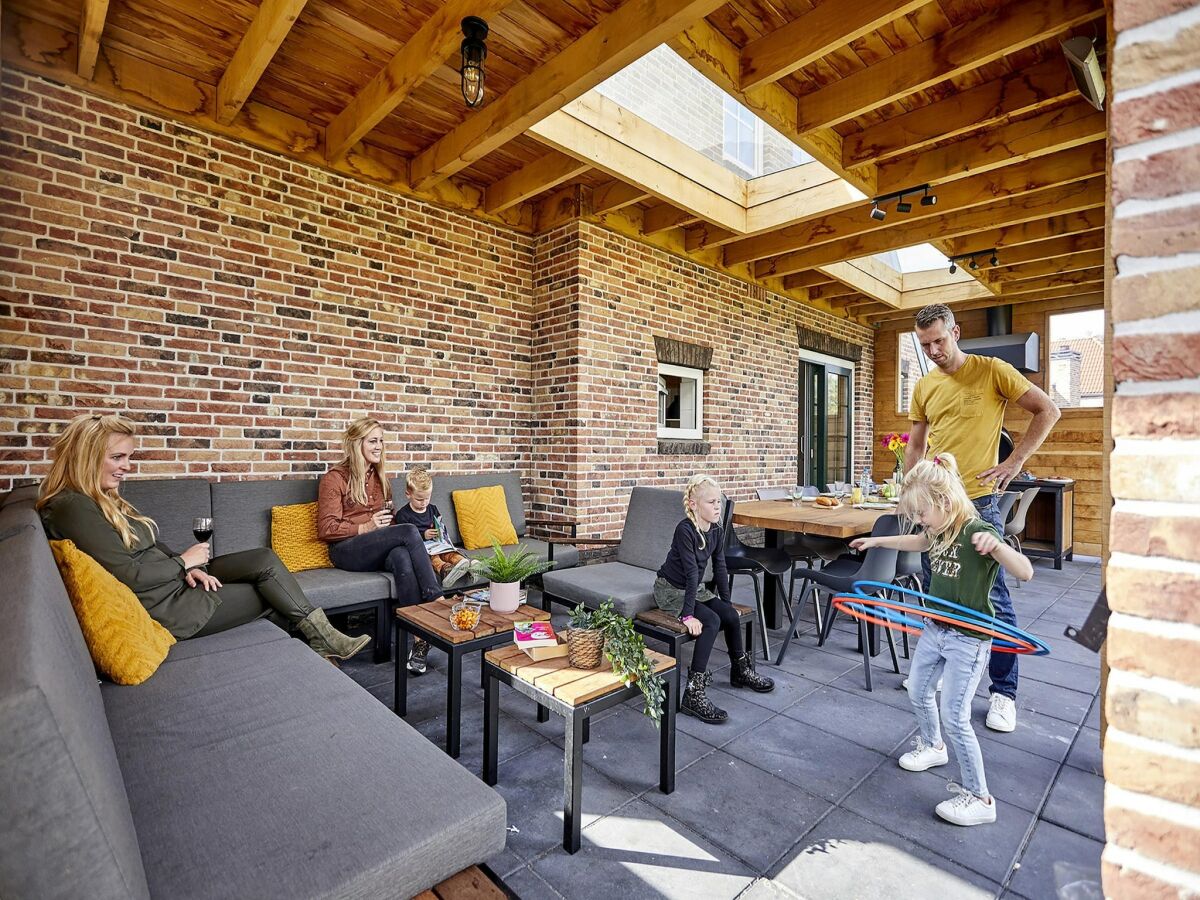 Holiday park Farmhouse in Limburg with Sauna & BBQ - Outdoor photo 5