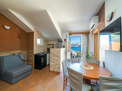 Apartment Apartments Senjo - One Bedroom Apartment with Balcony with Sea View (Apartman 1) - Features photo 4