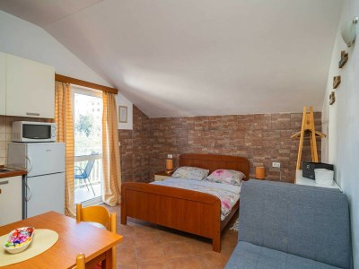 Apartment Apartments Senjo - Studio Apartment with Balcony and Garden View (Apartman 5) - Features photo 7