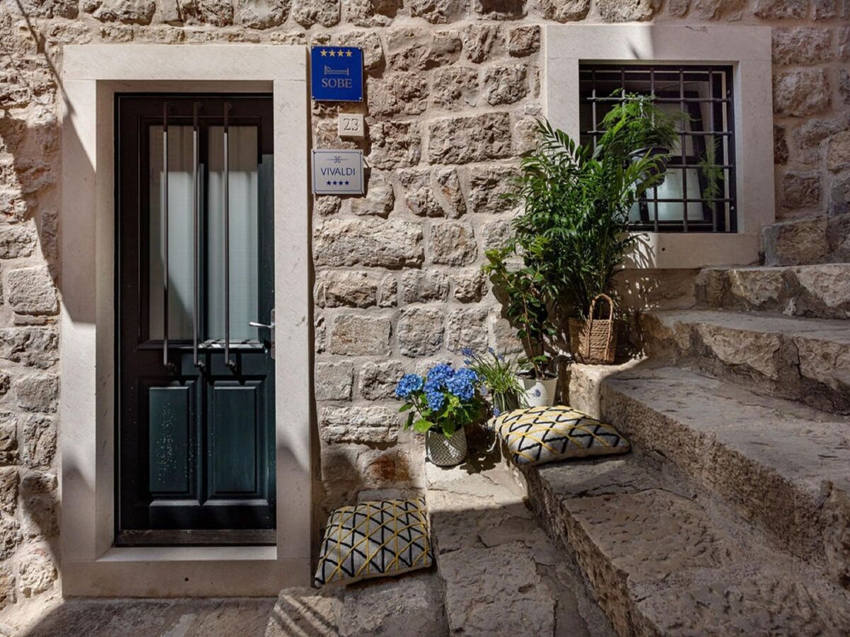 Apartment Vivaldi - Deluxe Double Room with Side City View (S3) - Outdoor photo 4