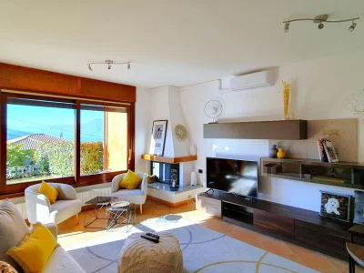 Holiday house House in Luino with Green Garden and City Views in Luino - Holiday house