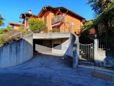 Holiday house House in Luino with Green Garden and City Views - Outdoor photo 4