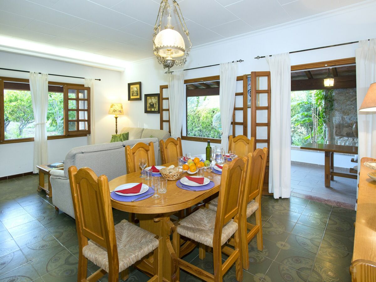 Villa Villa in Pollensa with Private Pool & Views