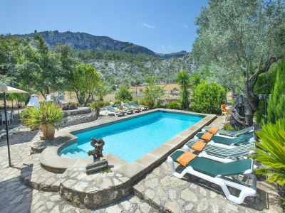 Villa Chalet in Pollensa with Mountain Views & Pool - Outdoor photo 28