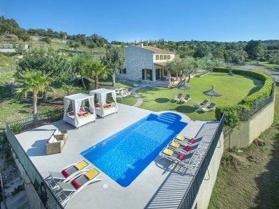 Villa Chalet in Pollença with Private Pool & Views in Majorca North - Villa