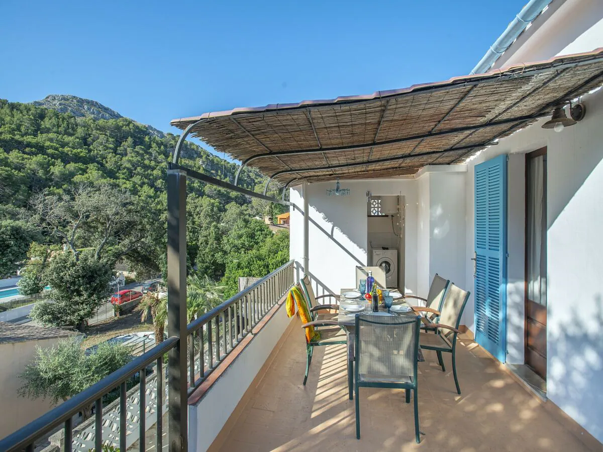 Villa Stadthaus in Cala Sant Vicente am Strand