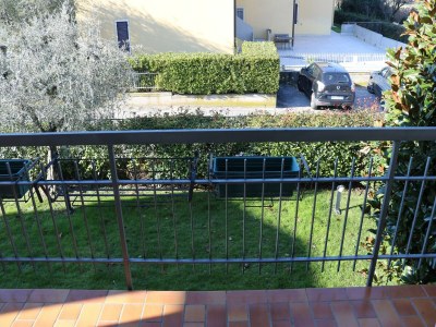 Holiday house Lazise Serene Garden Escape - Outdoor photo 12