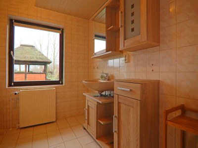 Apartment Ferien unterm Reetdach bis zu 6 Personen - Features photo 16