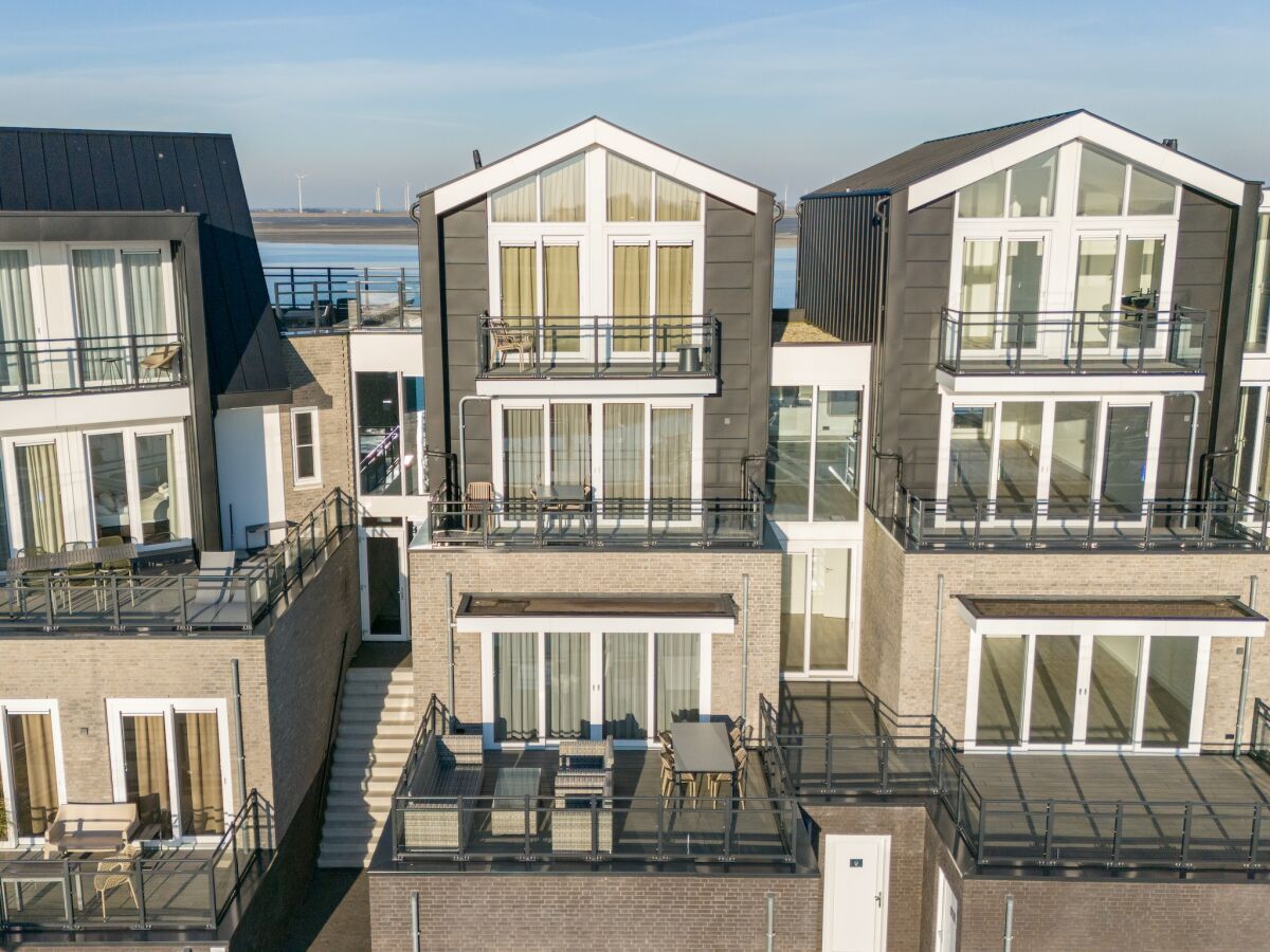 Holiday house Haus am See Sint-Annaland nahe Hafen