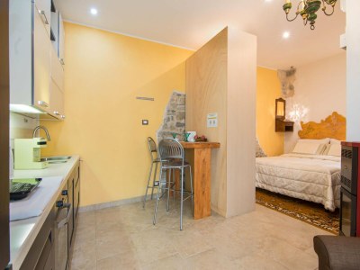 Apartment Chic Apartment with Outdoor Serenity - Features photo 17