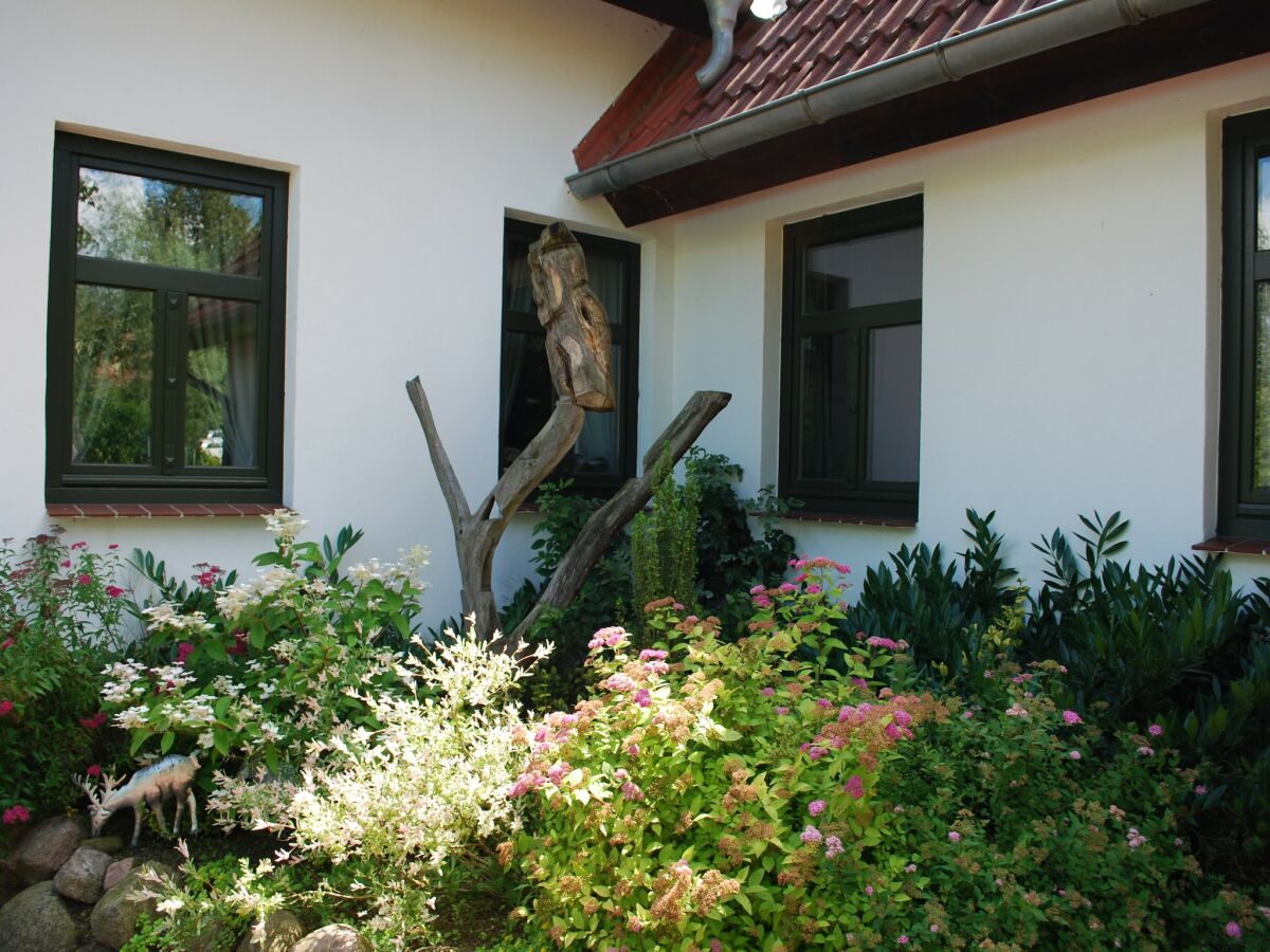 Cottage Schönes Ferienhaus in Dargun mit Pool - Outdoor photo 5