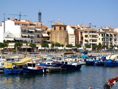 caravan Shaded Mobile Home Escape - Environment photo 12