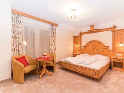 Holiday room Mehrbettzimmer - Halbpension bis 5 Nächte - Features photo 21