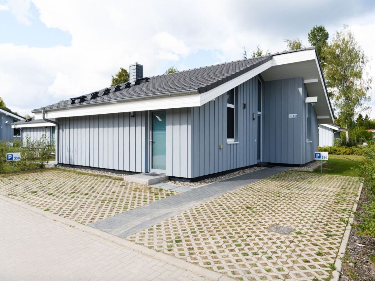 Holiday house Ferienhaus mit Sauna im Ferienpark Mirow - Outdoor photo 3