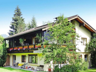 Apartment Ferienwohnung mit Balkon in der Nähe des - Outdoor photo 2