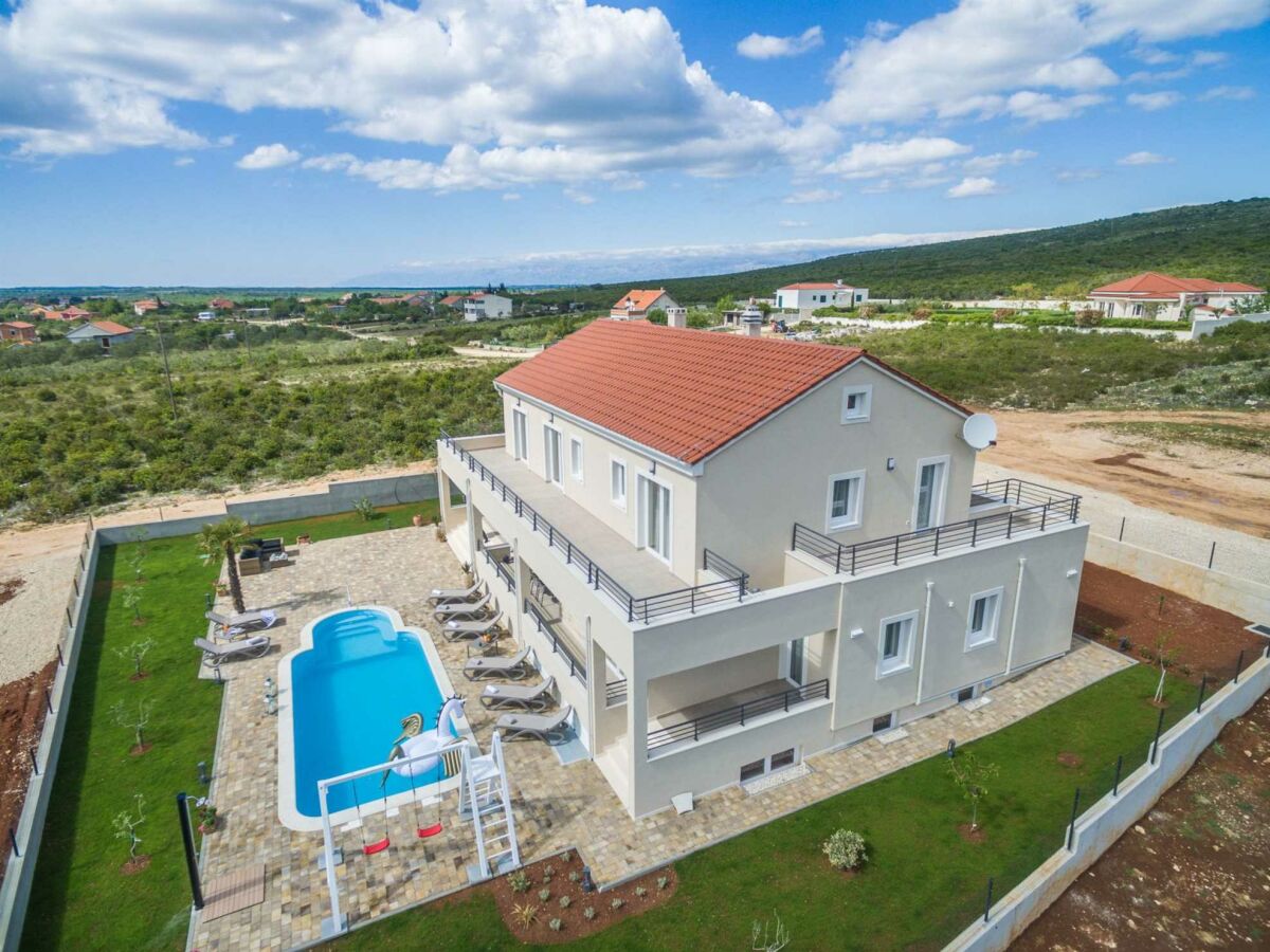 Villa Villa Providenca with heated pool